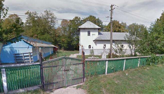 Biserica - vedere exterioară